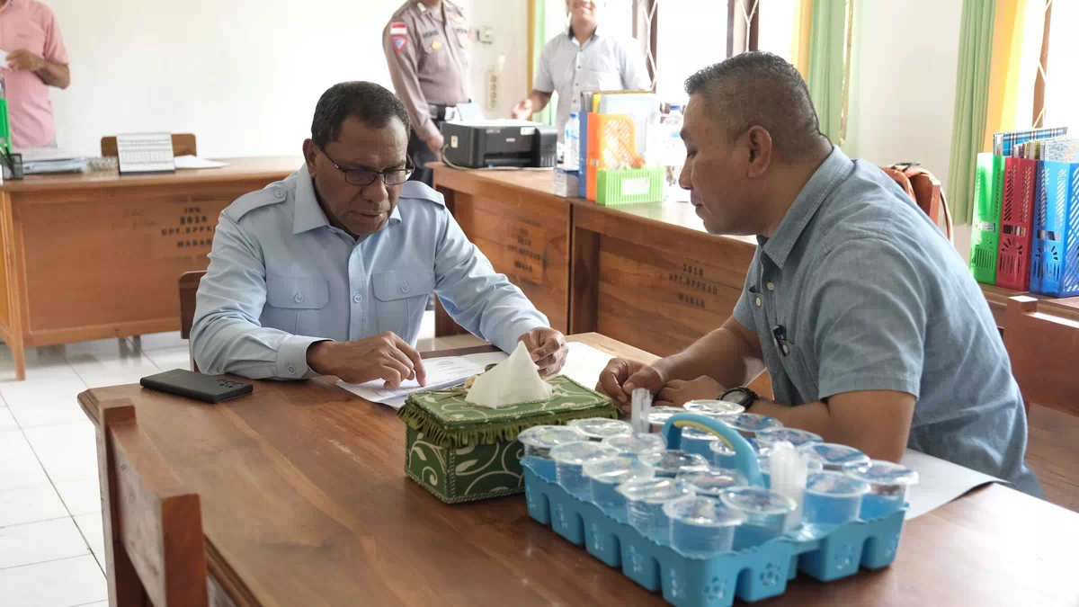 Wagub NTT Jhoni Asadoma Tinjau Samsat Labuan Bajo, Dorong Optimalisasi Penerimaan Pajak Daerah