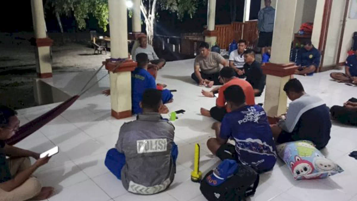 Cuaca Buruk Hambat Pencarian KM Putri Sakinah, Polda NTT Evaluasi dan Susun Strategi Hari Kedua