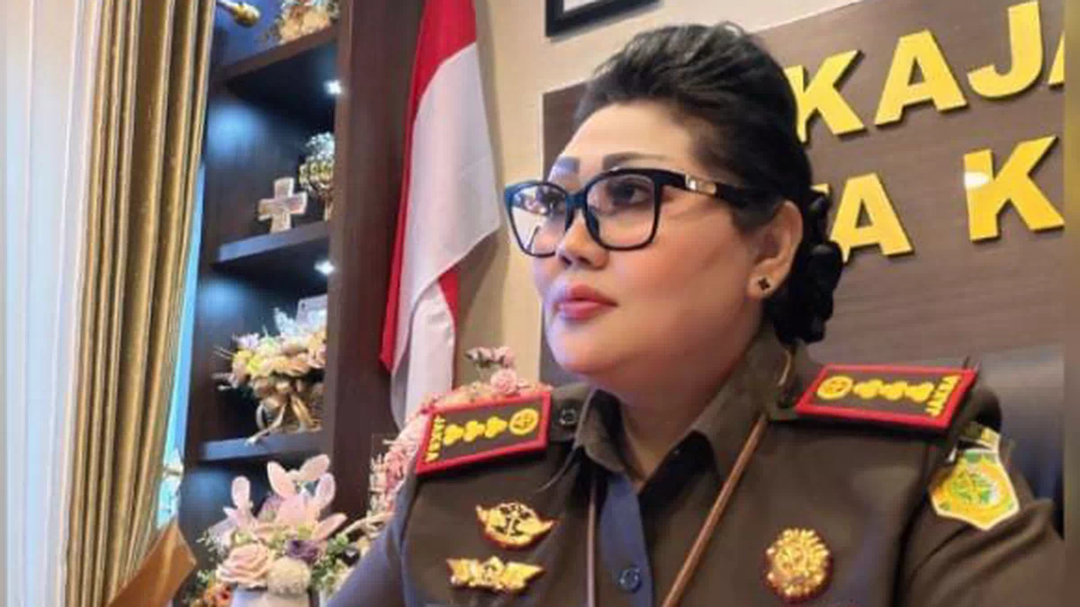 Tiga Tahun Berproses, Kejari Kota Kupang Shirley Manutede  Akhirnya Tahan Anggota DPRD Mokris Lay