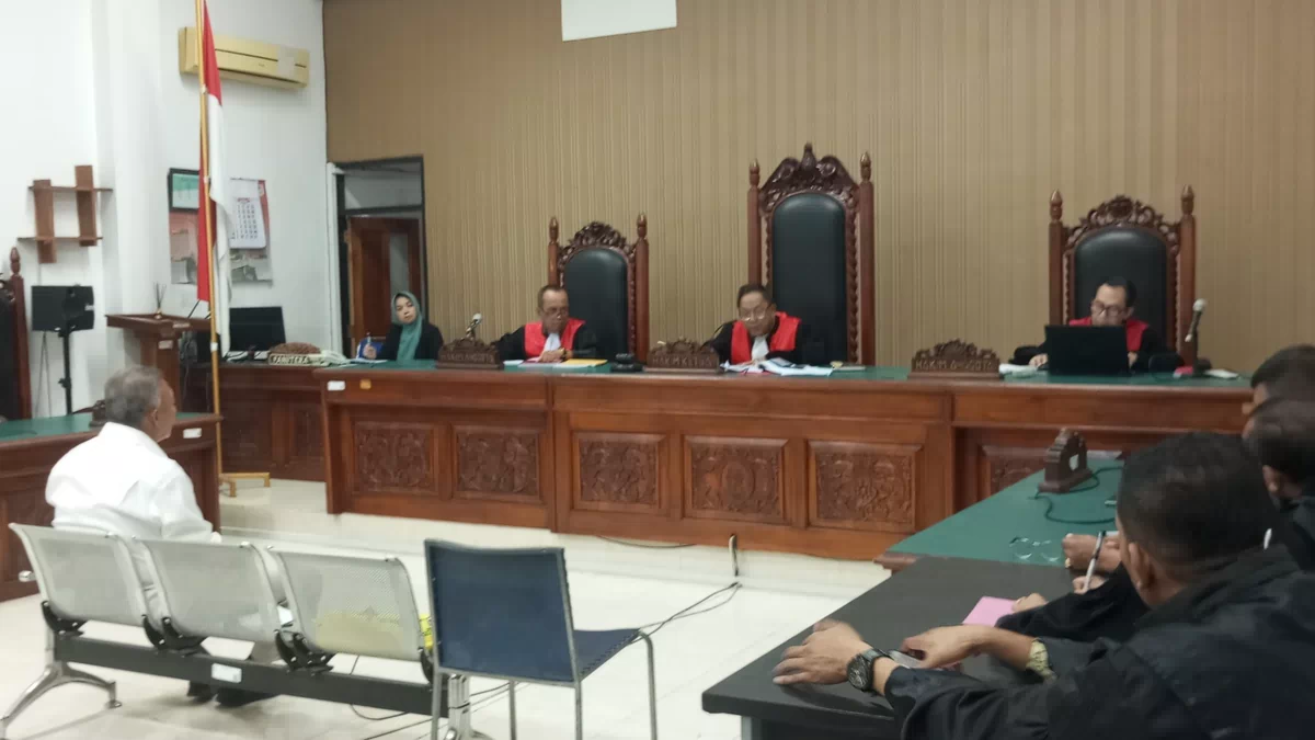 Jonas Salean Jalani Sidang Perdana Korupsi Aset Tanah, Tidak Eksepsi tapi Langsung Masuk Pokok Perkara