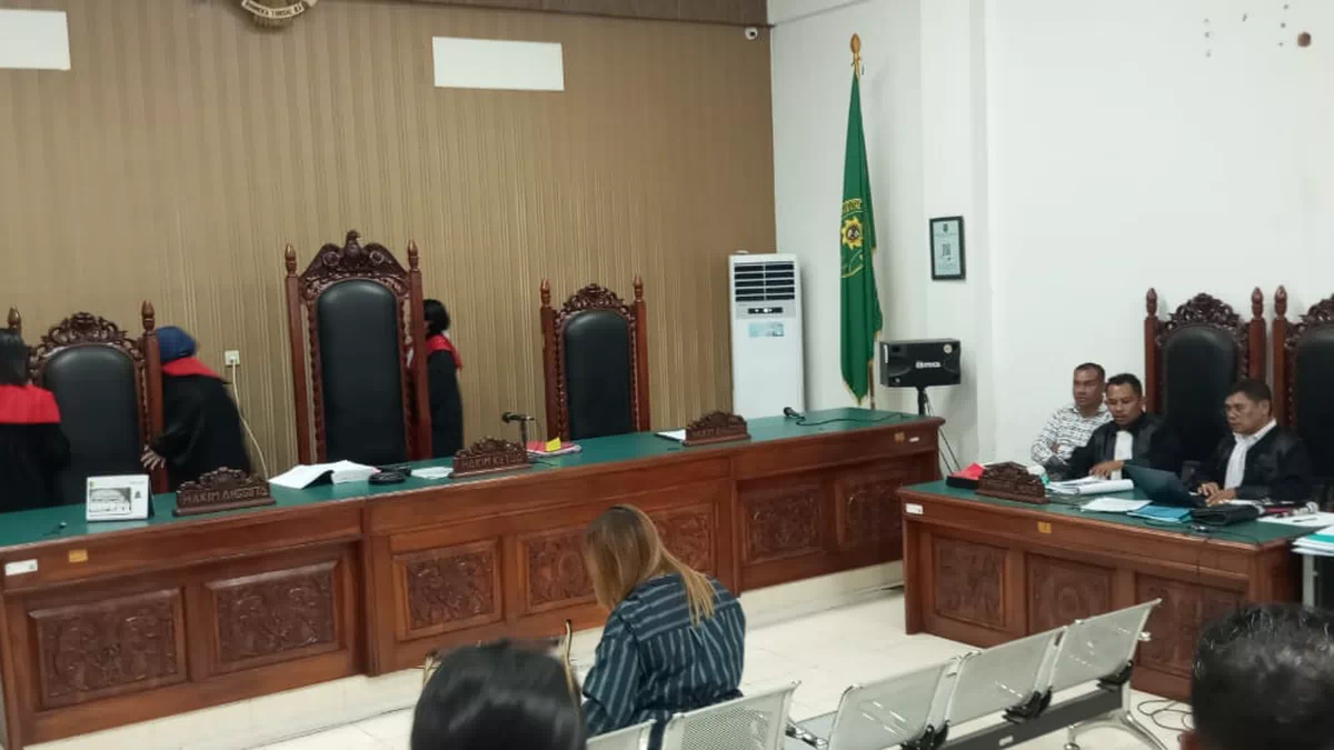 Sidang Mokris Lay, Kuasa Hukum Ajukan Pertanyaan di Luar Dakwaan, Korban Tegas Tolak Jawab di Luar Substansi
