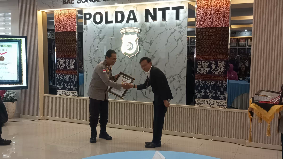 Kapolda Rudi Darmoko Antar Polda NTT Raih Dua Rekor MURI Lewat Terapi Kesehatan Mental USEFT