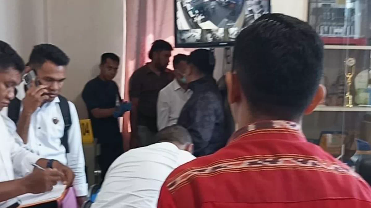 Polda NTT Olah TKP di KSP Swasti Sari,Kuasa Hukum, Pelapor Sudah Dinonjob,Kami Tetap Kooperatif