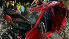 Diduga Mabuk,Mobil Berisi Enam Ladies Heo Pub Karaoke Milik Anggota DPRD Kota Kupang Terbalik, Satu Tewas