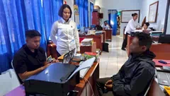 Ngaku Polisi Polres Rote, Pria di NTT Perdaya Korban hingga Kirim Foto Bugil, Berakhir Dibekuk Tim Gabungan