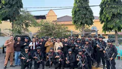 Wagub NTT Temui Warga Lewonara, Serap Aspirasi dan Apresiasi Pengabdian Brimob di Adonara