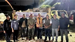 Bank NTT Tetap Peduli Korban Gempa Flores, Salurkan Sembako meski Kantor Ruteng Rusak Parah