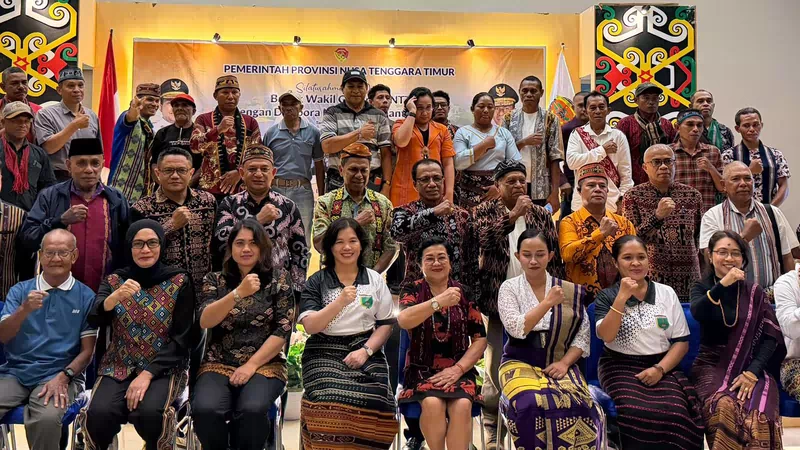 Dialog dengan Diaspora NTT di Kaltara, Wagub Johni Asadoma Terima Aspirasi Potensi Emas di Lembata